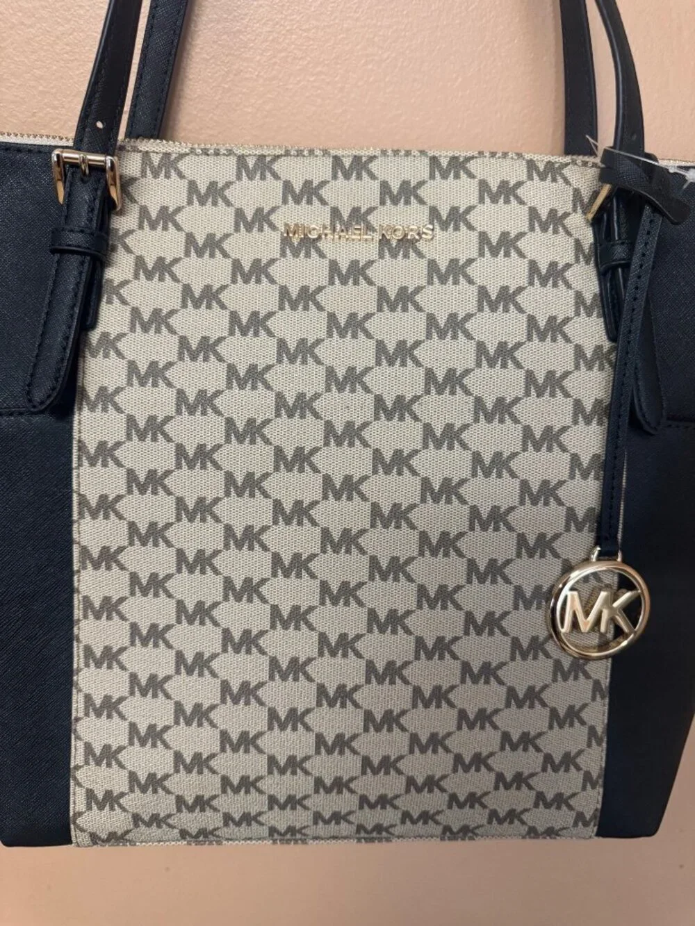NWT Michael Kors Signature Logo Tote Bag Vanilla Multi Black Gold Zip Shoulder